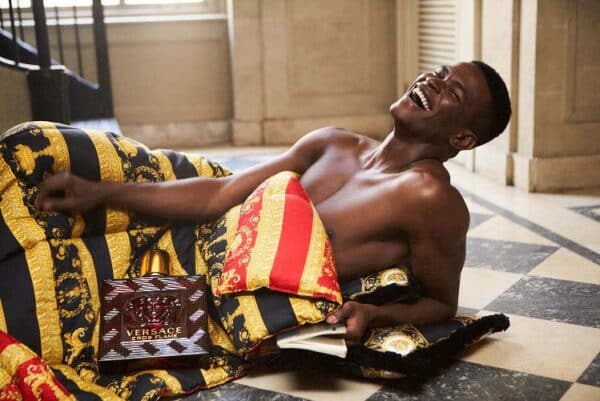 Versace-Eros-Flame-la-jolie-perfumes07