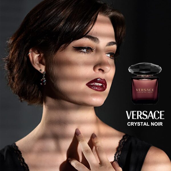 Versace-Crystal-Noir-EDT--la-jolie-perfumes06