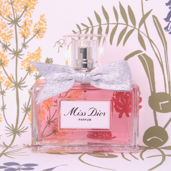 Miss-Dior-Parfum-la-jolie-perfumes05